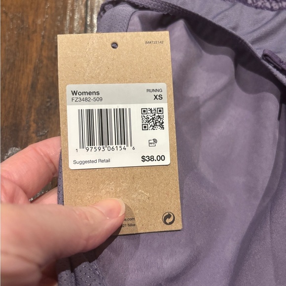 Nike Dri-Fit Women’s Tempo Shorts Purple Leaf Print XS Lined - Picture 4 of 7